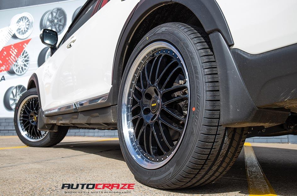 SUBARU OUTBACK OM 1 GLOSS BLACK WITH POLISH LIP